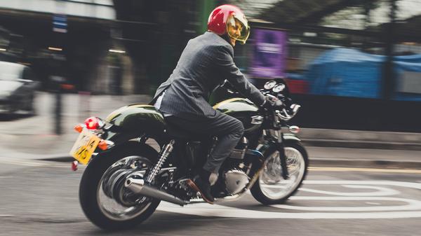 Triumph Thruxton review