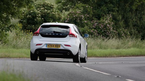 Volvo V40 handling