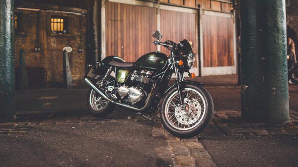 Triumph Thruxton review