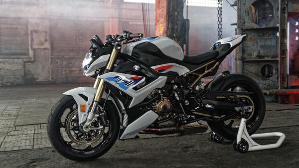 BMW S1000R naked/roadster (2021-)