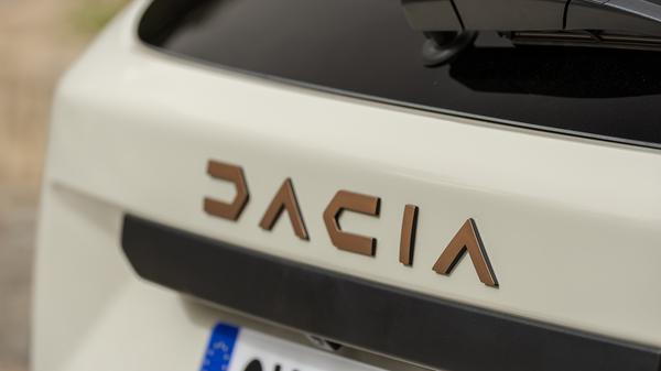 2024 Dacia Duster rear detail