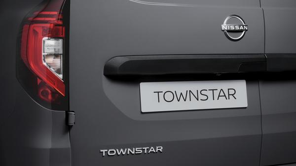 Nissan Townstar Badge Closeup
