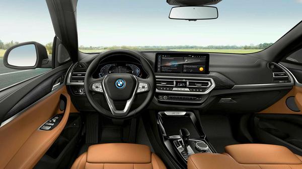 2021 BMW X3 SUV interior