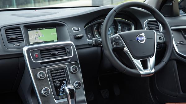 2013 Volvo S60 interior