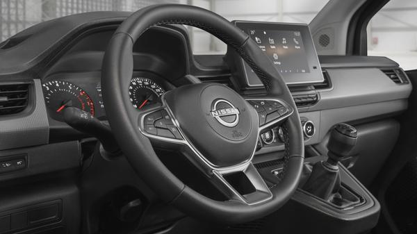 Nissan Townstar Steering Wheel And Dashboard