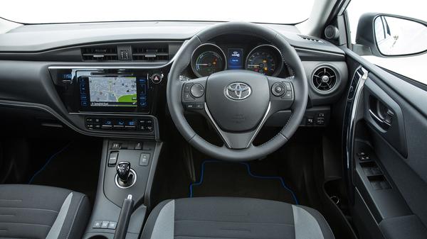 2015 Toyota Auris hatchback