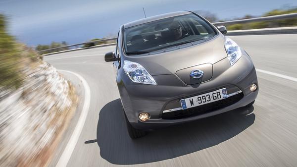 Nissan Leaf handling