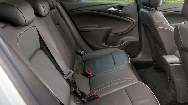 2015 Vauxhall Astra practicality