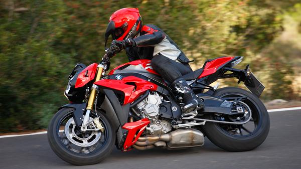 BMW S1000 R (2013 - ) expert review