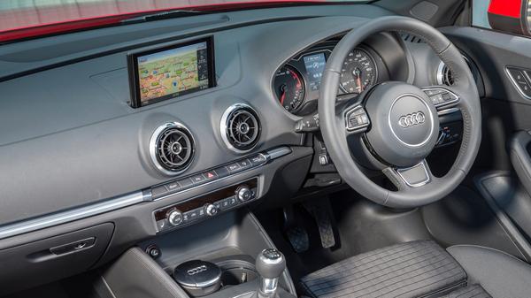 Audi A3 cabriolet dashboard