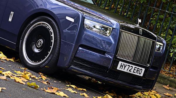 2022 Rolls-Royce Phantom Series II grille and wheel