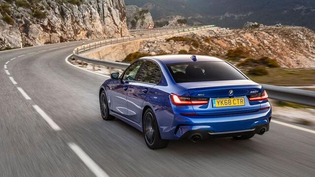 BMW 3 Series Review & Prices 2022 | AutoTrader UK