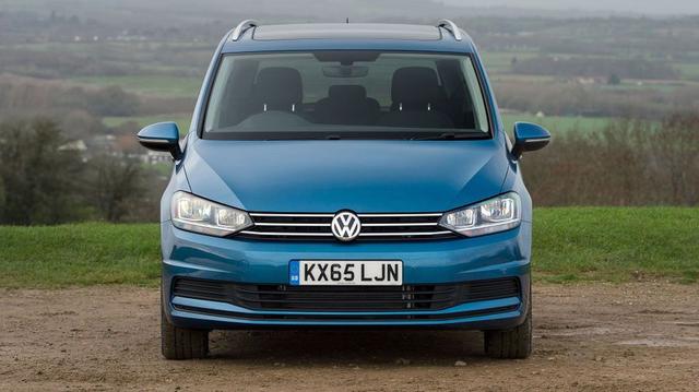 Volkswagen Touran Review & Prices 2023 | AutoTrader UK