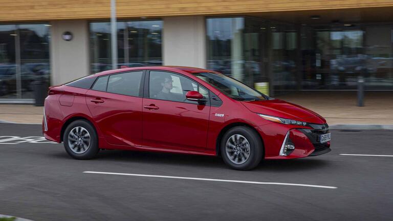 Cheap Toyota Prius cars for sale | AutoTrader UK