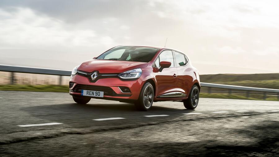 Renault Clio Hatchback (2016 ) review Auto Trader UK