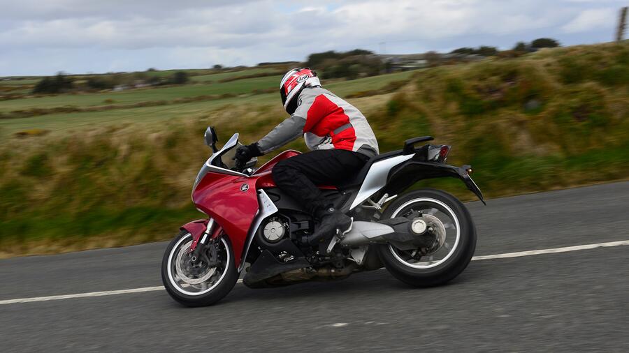 Honda vfr1200f auto