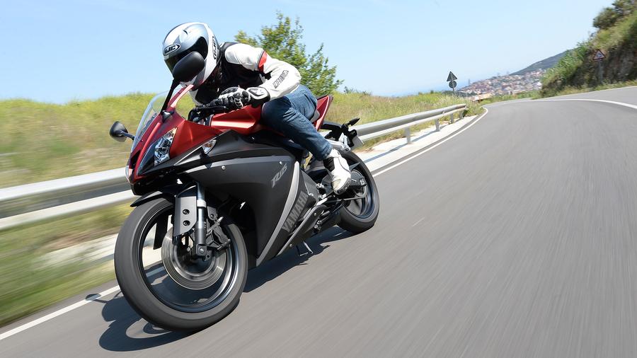 Yamaha YZF-R125 (2014 - ) expert eview