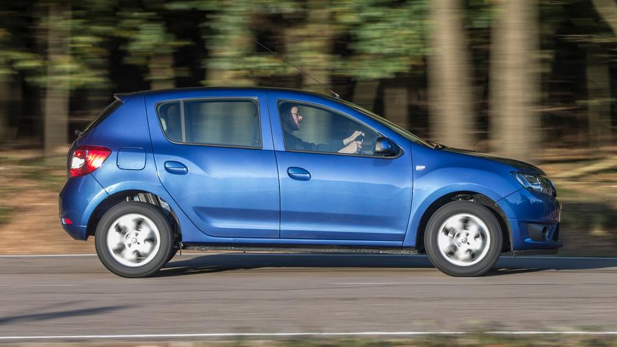Dacia Sandero profile