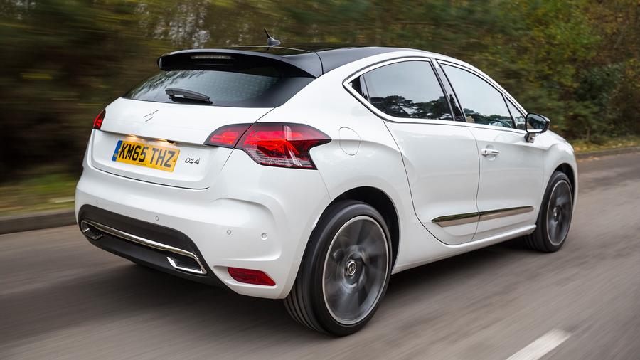 2015 DS 4