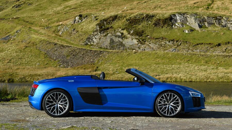 Audi r8 cabrio