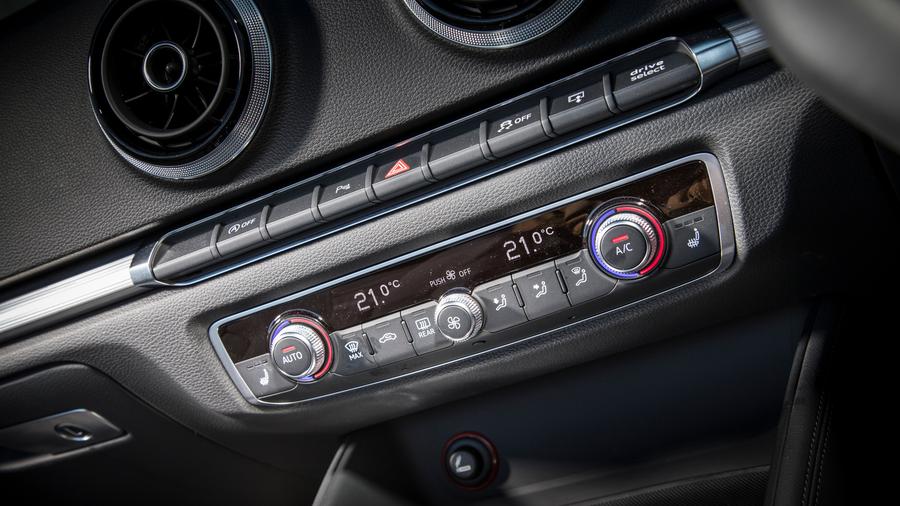 Audi A3 cabriolet equipment