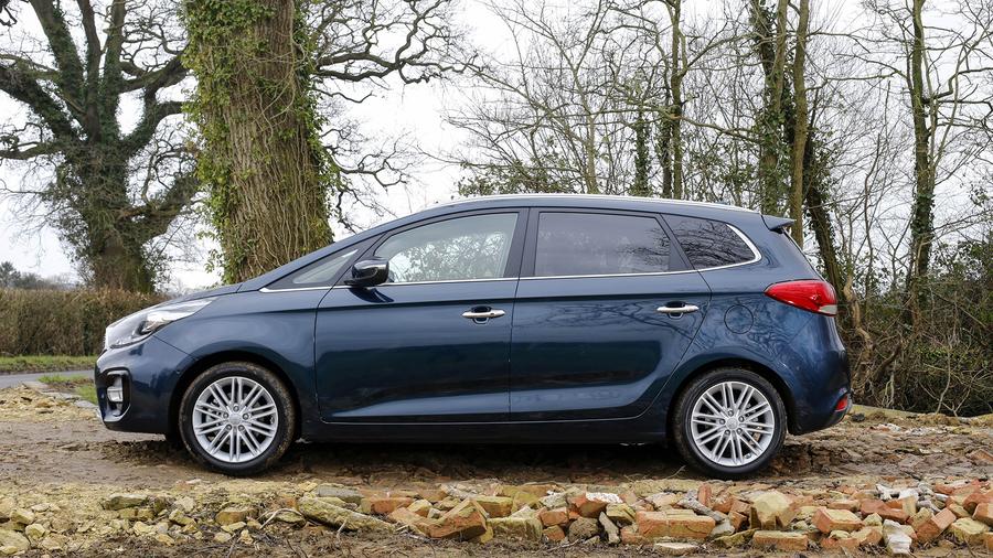 2016 Kia Carens performance
