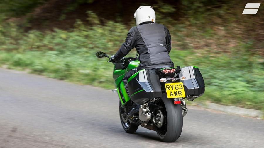 Kawasaki Z1000 SX Sports Tourer (2010 - ) review | Auto Trader UK