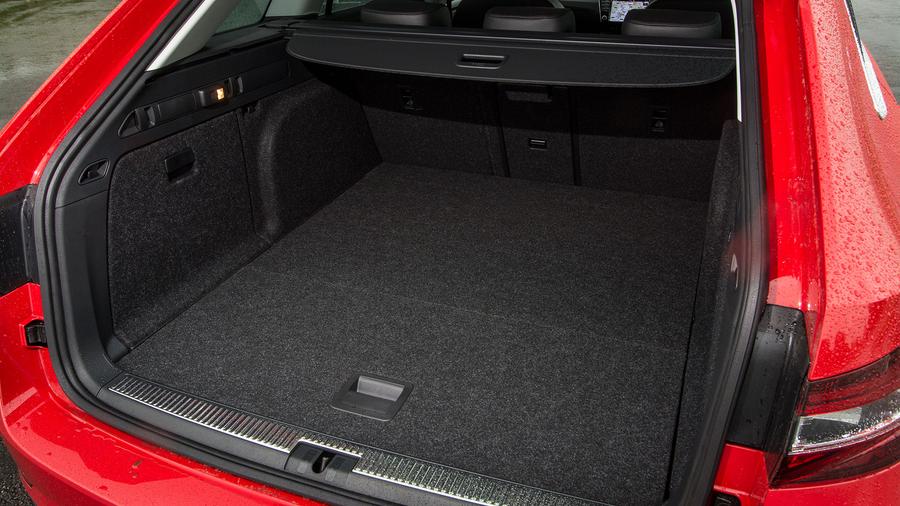 Skoda Superb Estate (2015 - )
