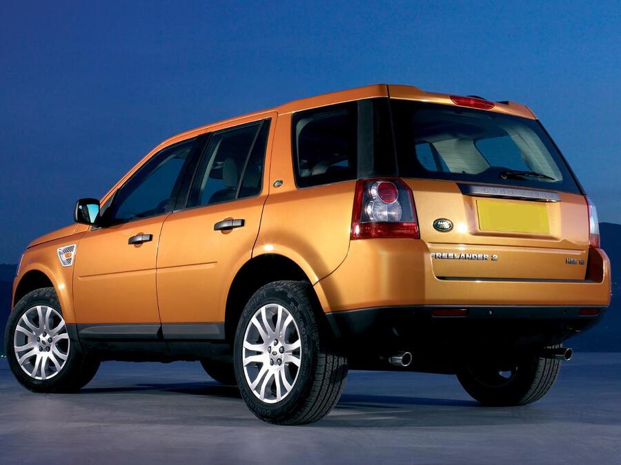 Land Rover Freelander 2 SUV (2006 - 2011) review | Auto Trader UK