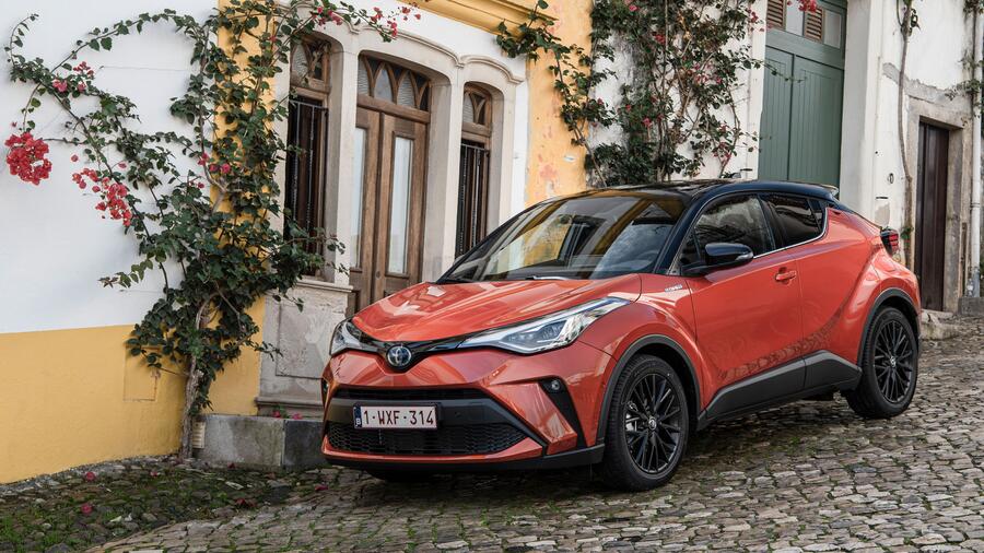 Ch v toyota
