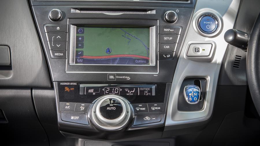 Toyota Prius+ equipment