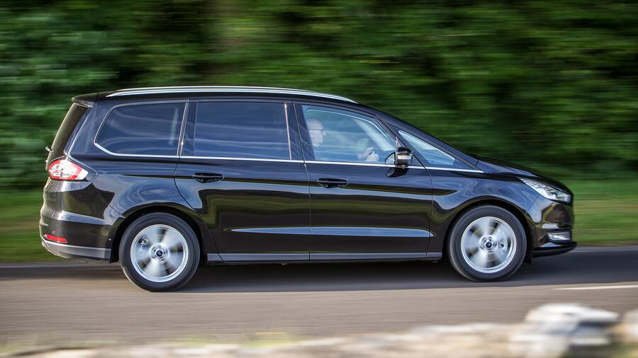 Jaguar XF Sportbrake (2012 ) expert review Auto Trader UK