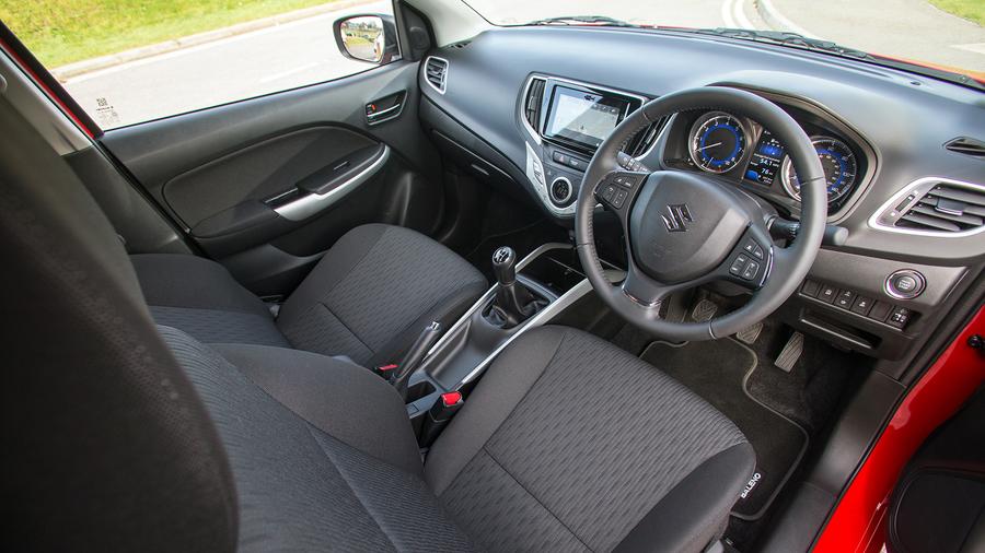 2016 Suzuki Baleno interior