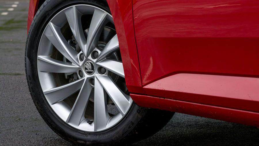Skoda Superb Estate (2015 - )