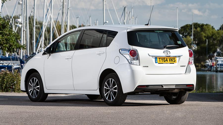 2013 Toyota Verso rear 3/4