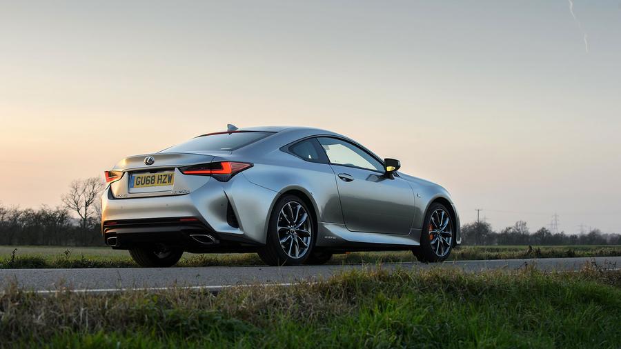 Lexus RC 300h Coupe (2018 - ) review | Auto Trader UK