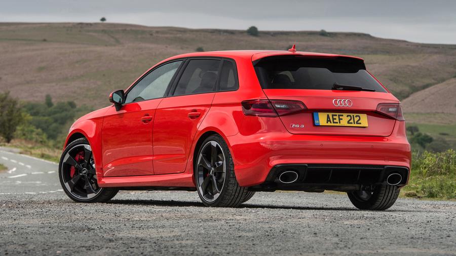 Audi RS 3 exterior