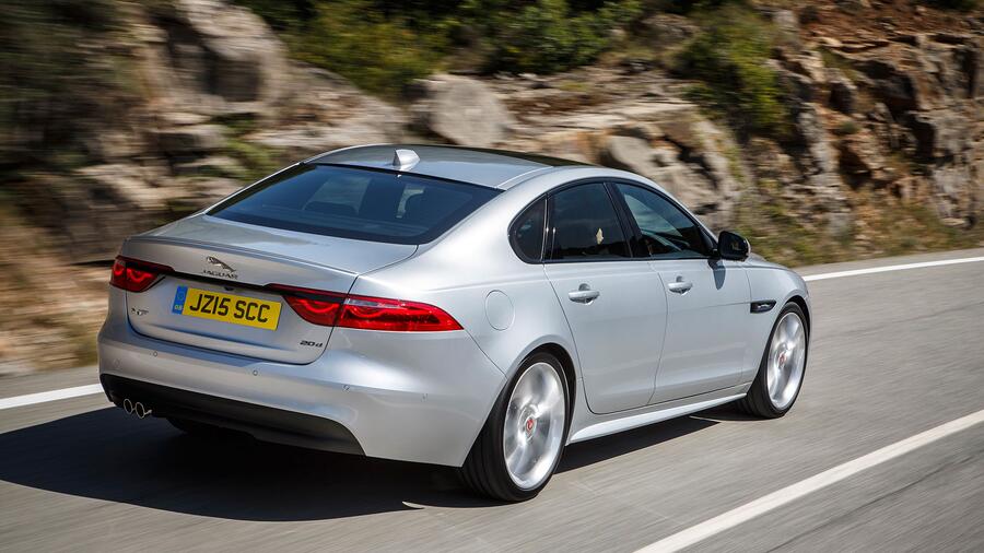 Jaguar XF Saloon (2015 2020) review Auto Trader UK