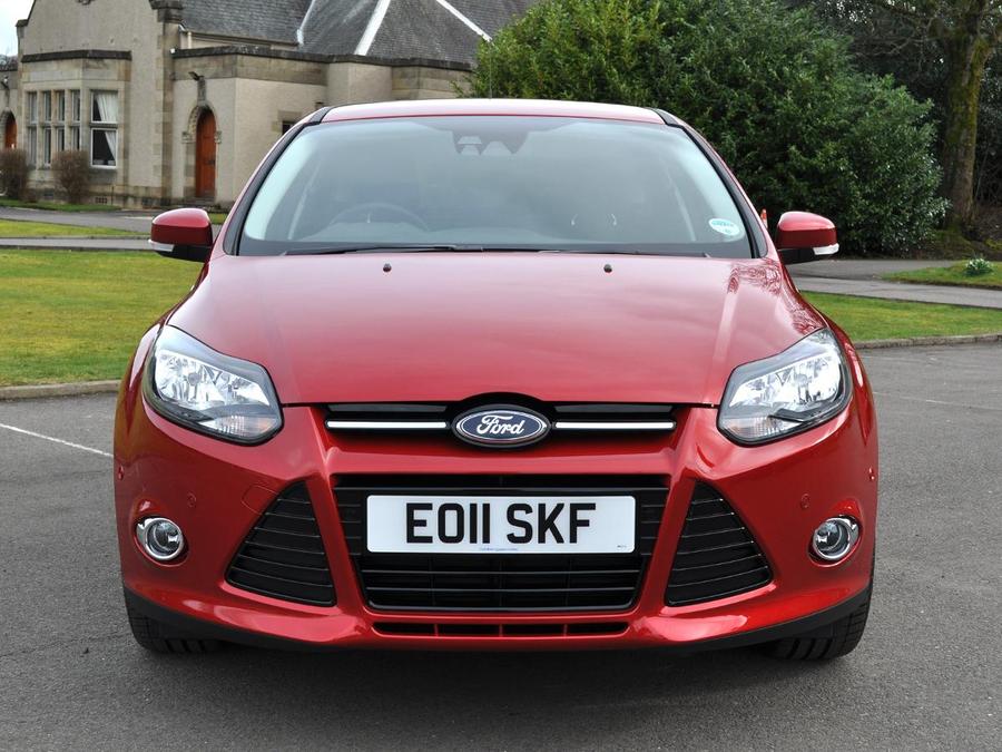 Ford Focus Review Hatchback 2011 Auto Trader Uk