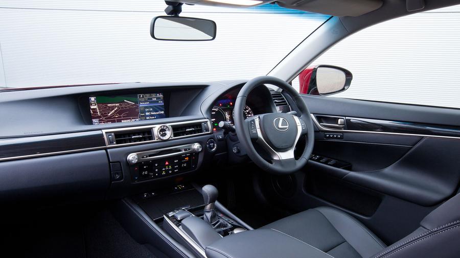 Lexus GS interior