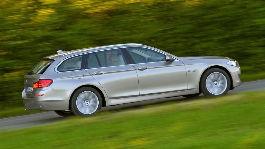 BMW 5 Series Estate (2010 - ) review | Auto Trader UK
