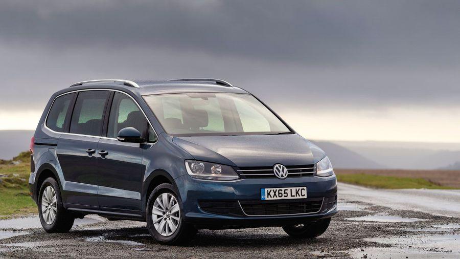 Volkswagen Sharan MPV (2015 - ) review | Auto Trader UK