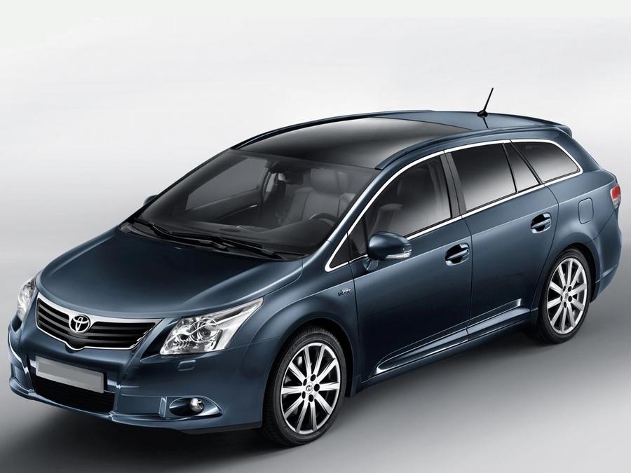 Toyota Avensis Estate (2008 - 2012) review | Auto Trader UK